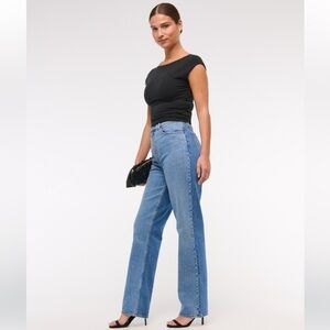 Abercrombie Curve Love Ultra High Rise 90s Straight Jean in Medium Tonal